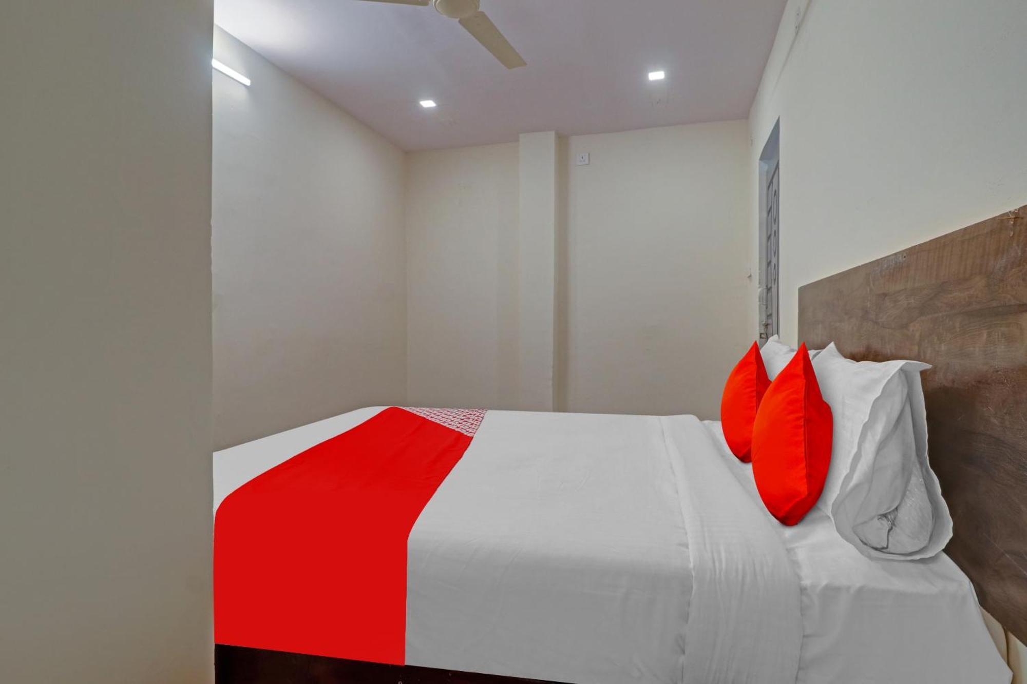 Hotel O R Square Bn Reddy Sururnagar Exterior foto